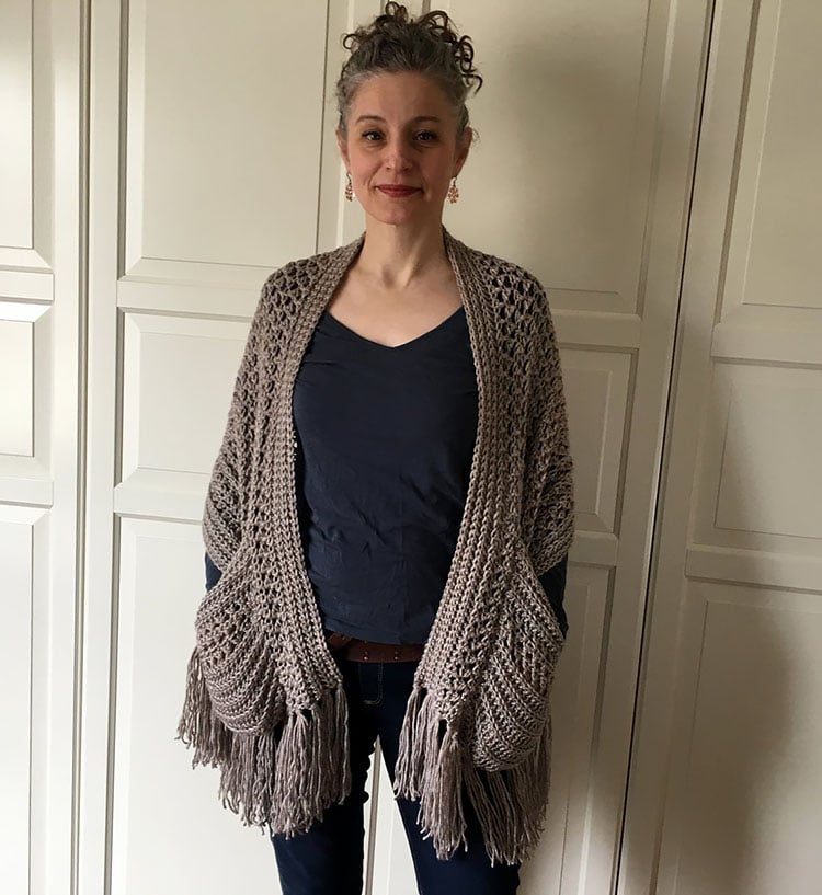 BOHO CROCHET SHAWL WITH FRINGE