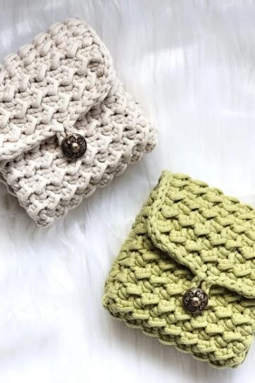 10 Tri-Fold Wallet Free Crochet Patterns - Crocht