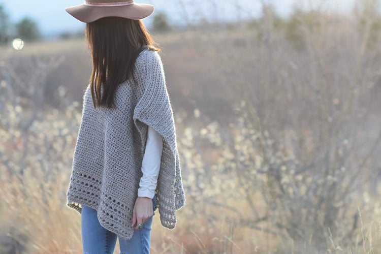 LIGHT ALPACA PONCHO
