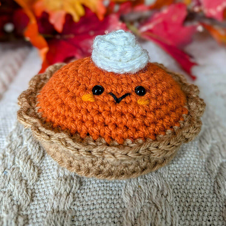Pumpkin Pie Amigurumi Crust View