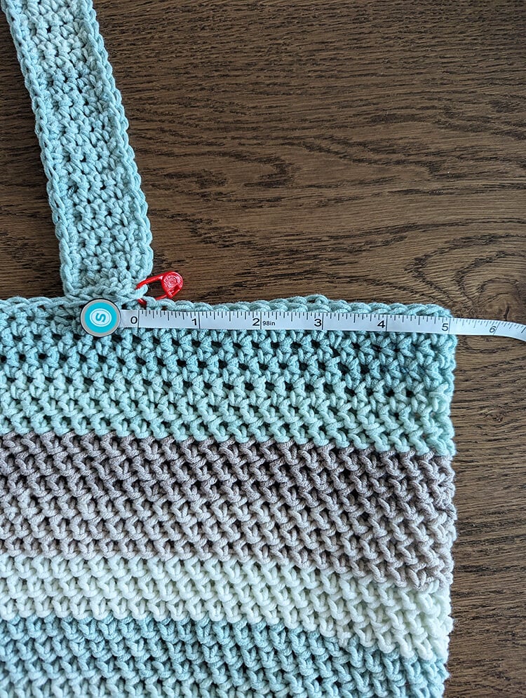 Attach the Straps to the Bag