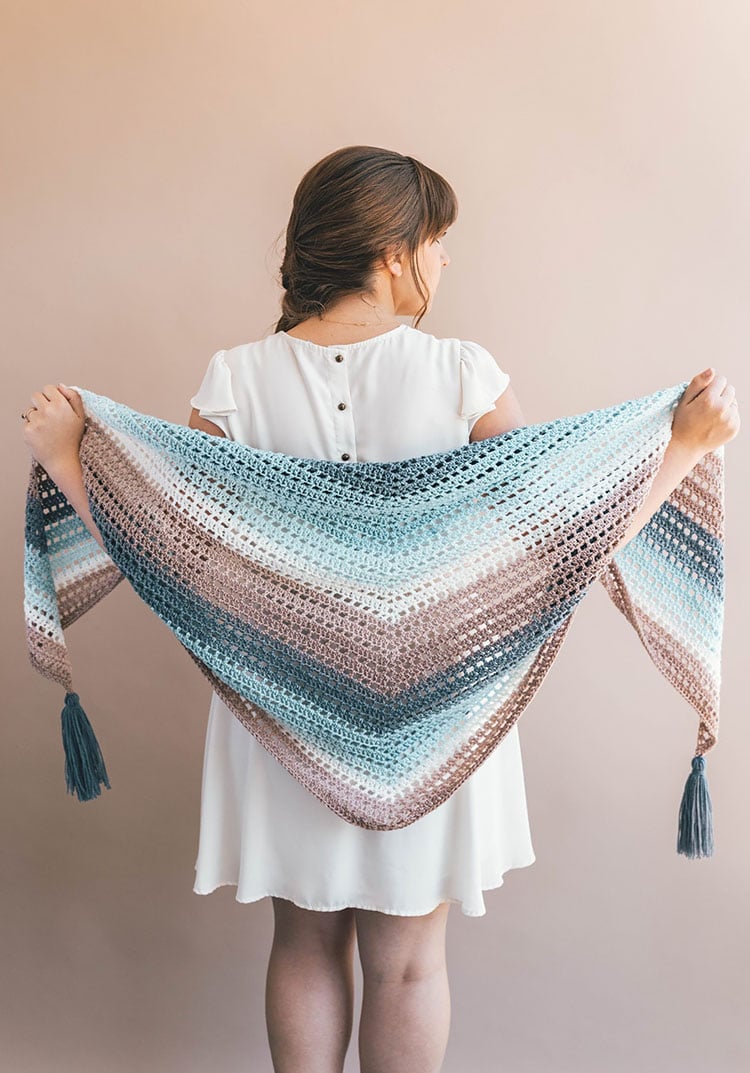 WISHING WELL FADE SHAWL