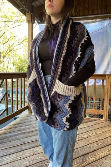 14 Pocket Shawl Free Crochet Patterns - Crocht