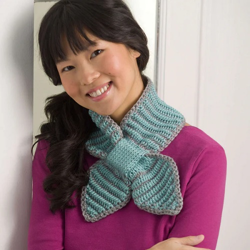 Easy and Cute Neck Warmer Crochet Patterns 3