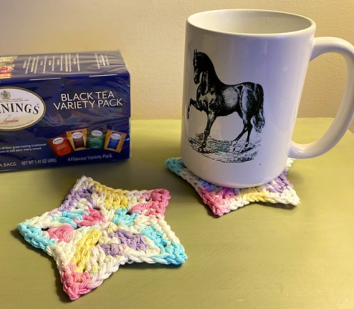 Stunning Mug Rug Crochet Tutorial