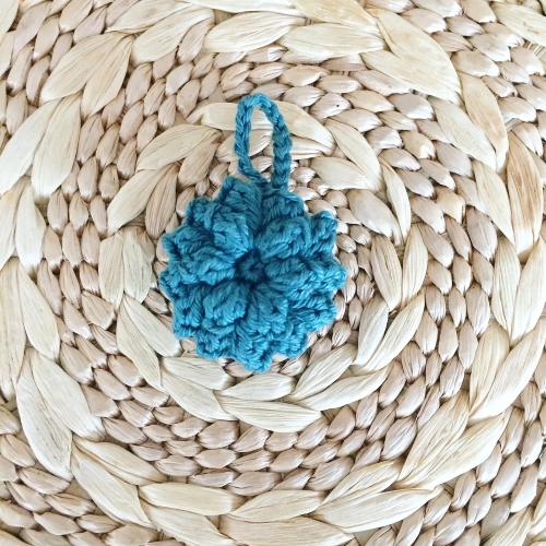 Bobble Stitch Floral Keychain Pattern