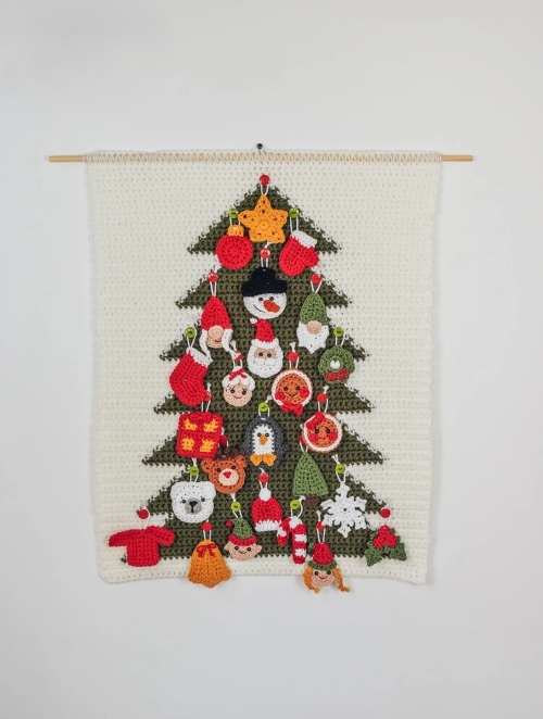 Crochet Wall Hanging Advent Tree