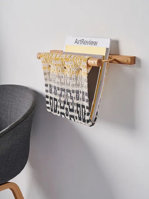 MAGAZINE RACK 1