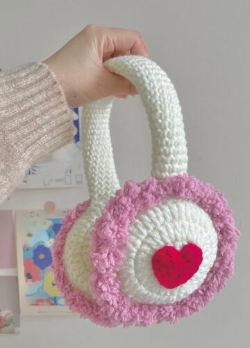11 Earmuffs Free Crochet Patterns