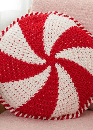 11 Crochet Candy Pillow Free Patterns