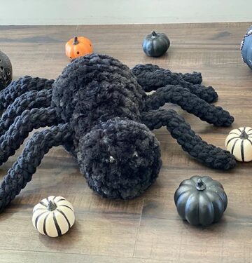 17 Crochet Spiders Free Patterns