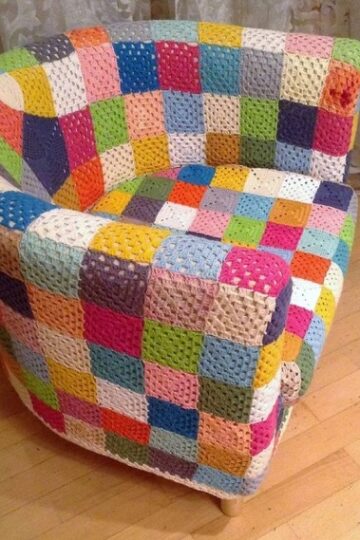 15 Most Beautiful Crochet Chairs You’ll Want in Your Home