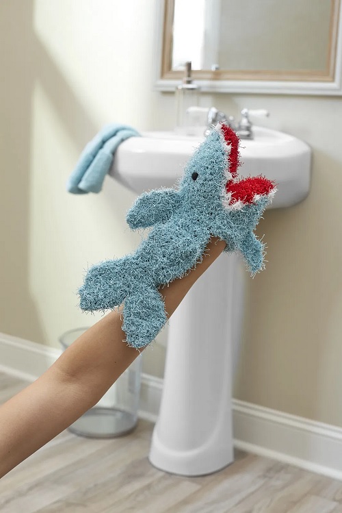 shark-puppet-scrubb