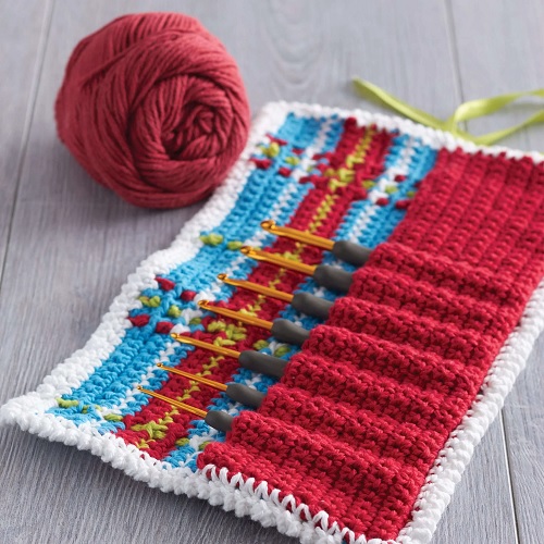 Plaid-y Hook Caddy Pattern