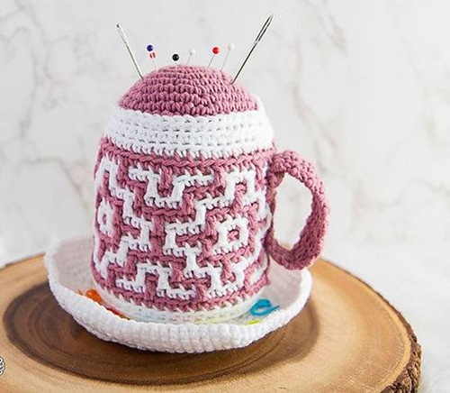 Pincushion Mug with Saucer