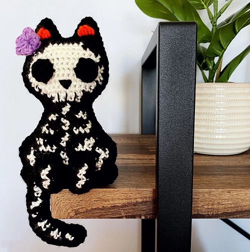 Kitty of the Dead