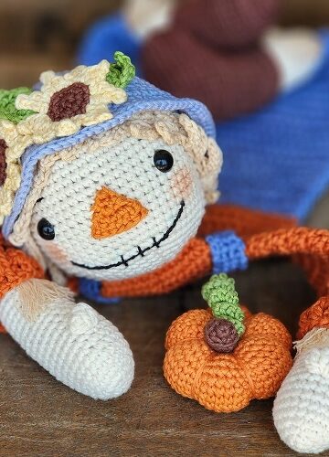 19 Crochet Smiling Dolls Free Patterns