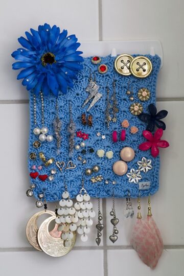 11 Crochet Wall Hanging Accessories Holder Free Patterns