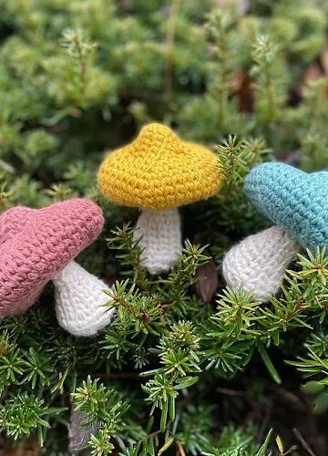 18 Free Crochet Toys For Cats