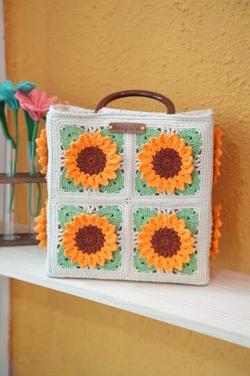 10 Crochet Sunflower Bags Free Patterns